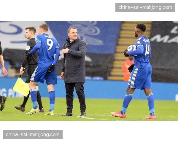 亚马逊发布英超观赛数据报告：2026年3月，战术分析类短片点播量环比上升40%。